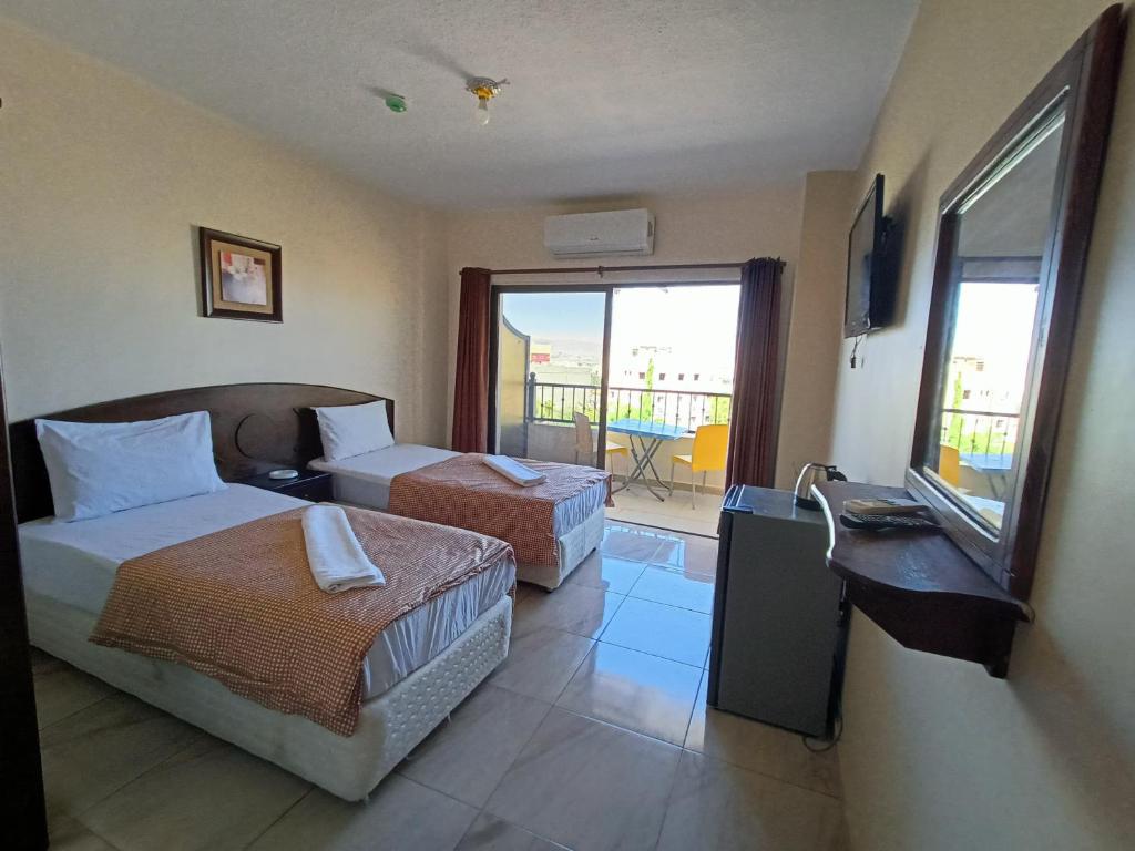 Shower, Baraka Al Aqaba Hotel Suites in Aqaba