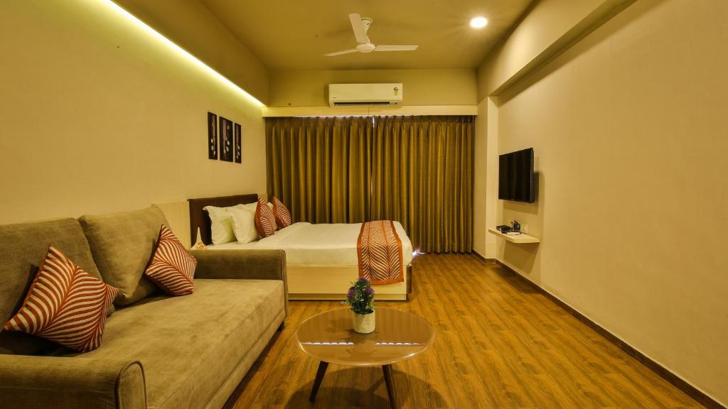 The Weekend Address, Súrat