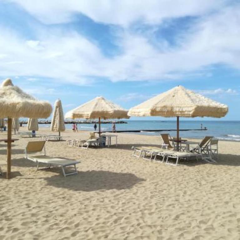 CASA MIRO' vicinissima al mare e parcheggio privato gratuito se disponibile - 1
