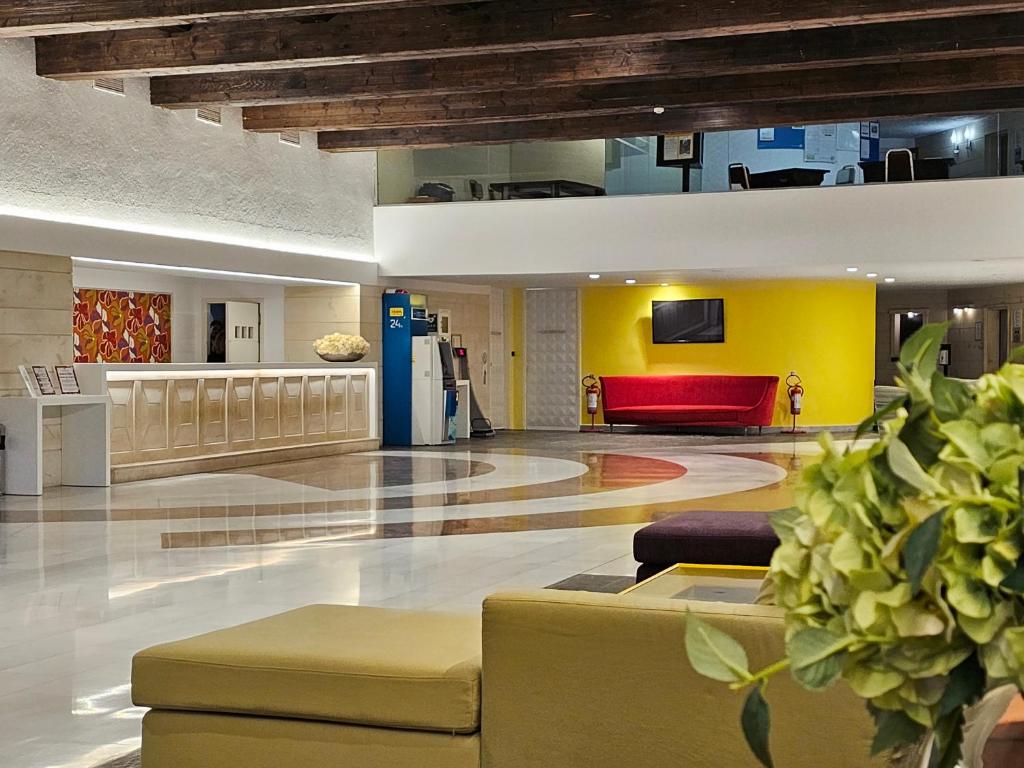 Apollonia Beach Resort & Spa