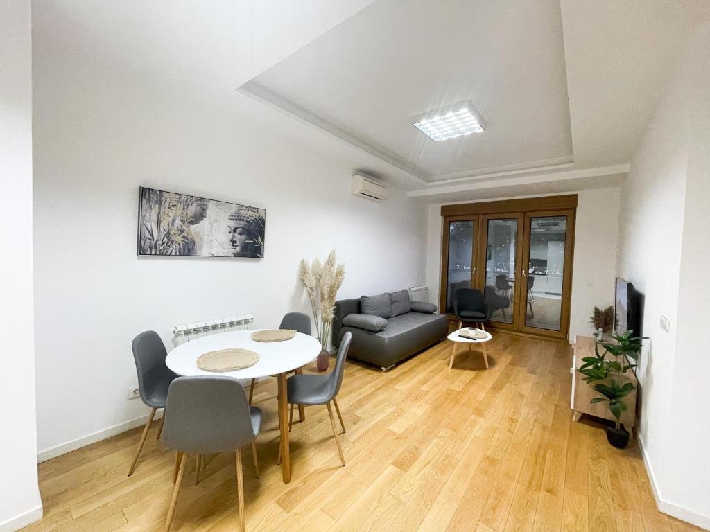 Hedonist-Modern Urban Stay A Blok - 4