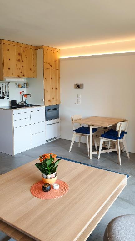 Modernes Alpenstudio mit Bergblick, Pool und Sauna - 5