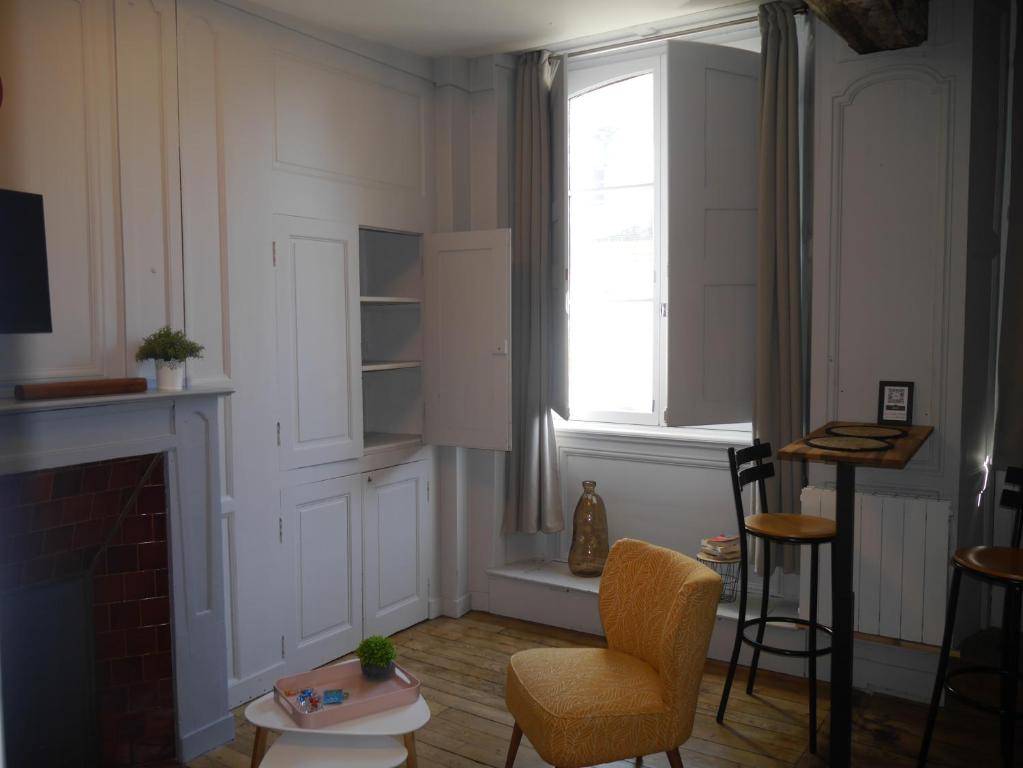 L'HORLOGE Studio au cœur de Rennes ! - 4
