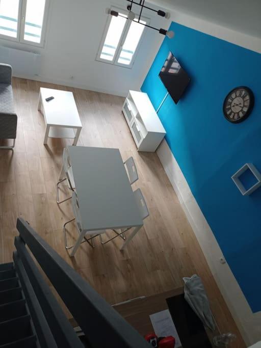 BudgetBnb 185, Toulon petit duplex a deux pas de l'Opéra climatisé, Toulon