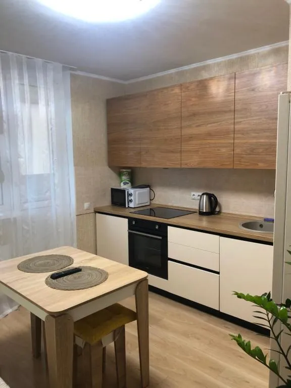 Квартира по вулиці Набережна, Hotel in Wyschhorod