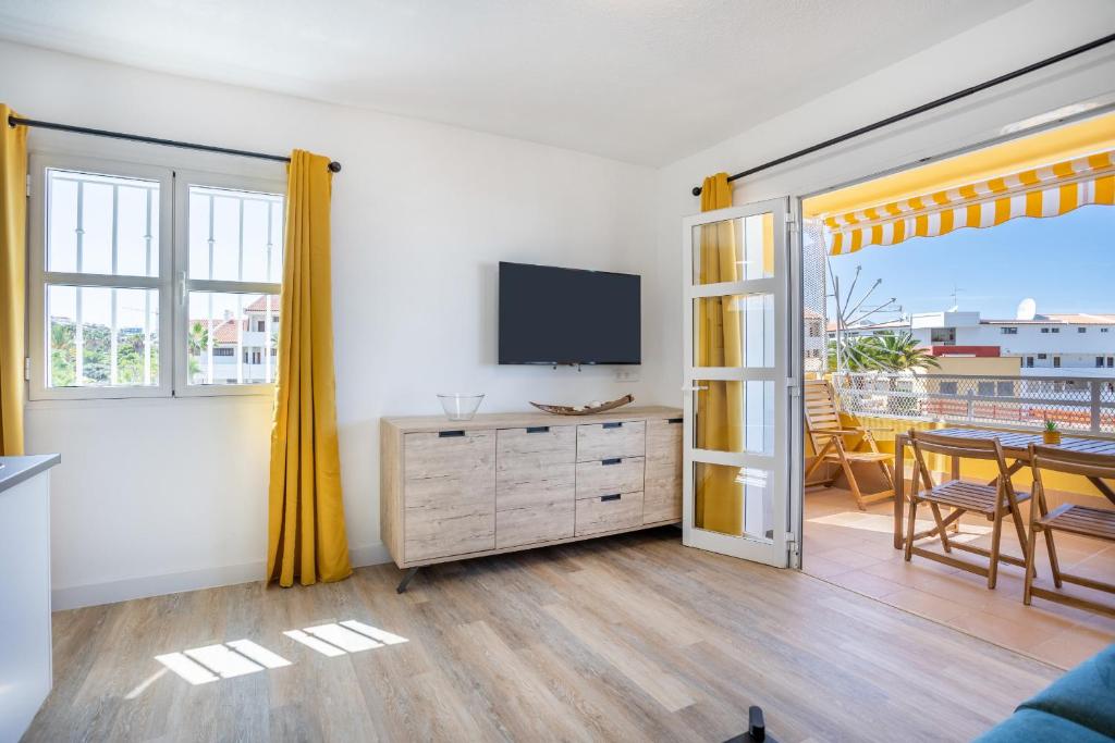 Great Ocean View Torviscas Beach Home by LoveTenerife - 4