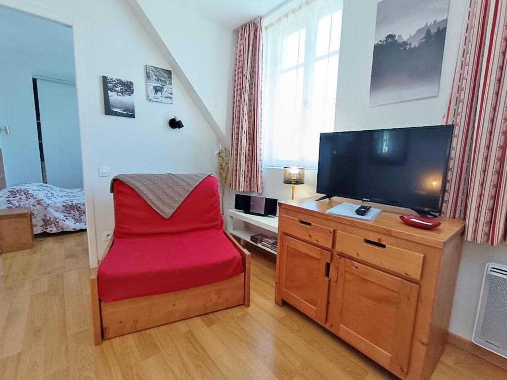 Le Venasque, T2, centre Luchon, wifi, casier à ski, ascenseur, 4 personnes - 5
