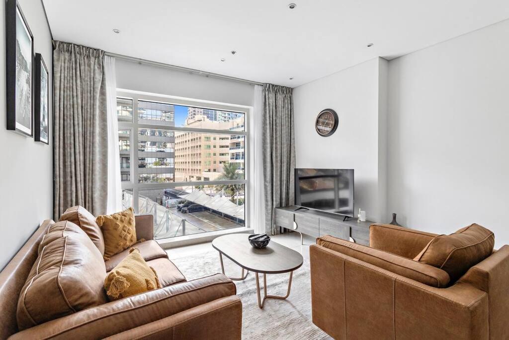StoneTree - Cozy 1BR near Metro Station, Dubai