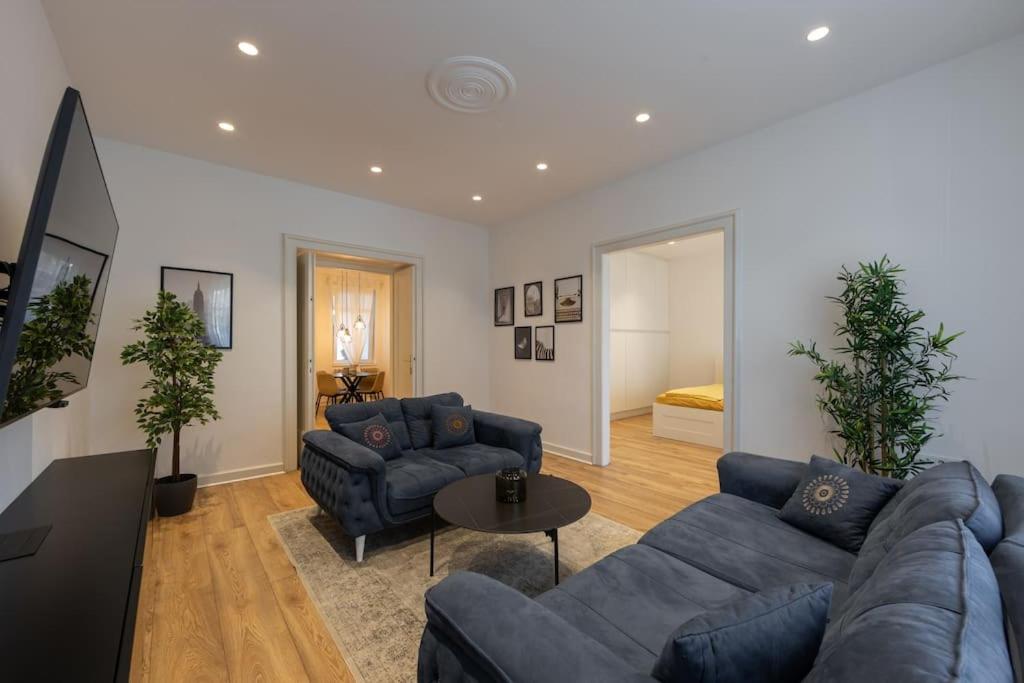 Beautiful salon apartment 140sqm - 1