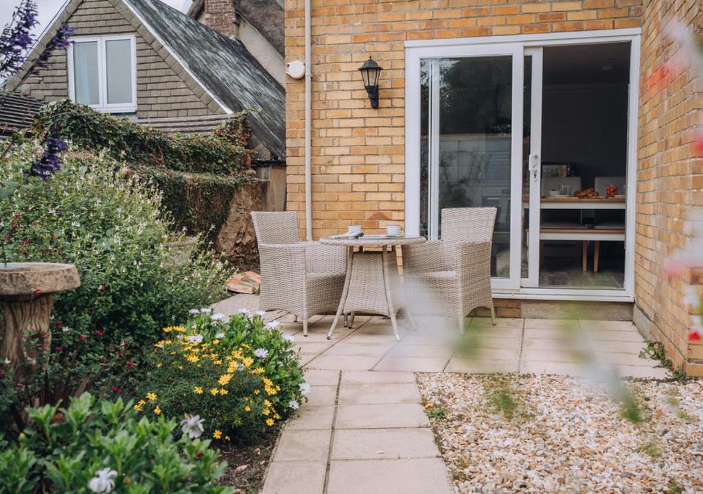 Joannes Retreat, Dog Friendly Property in Weymouth with Free Parking photo 4