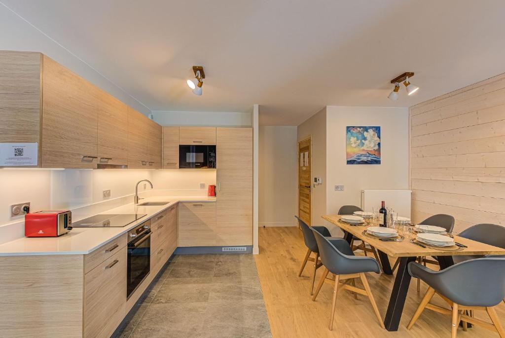 White Pearl A13 - Alpes Travel - Central Chamonix (Sleeps 6) - 5
