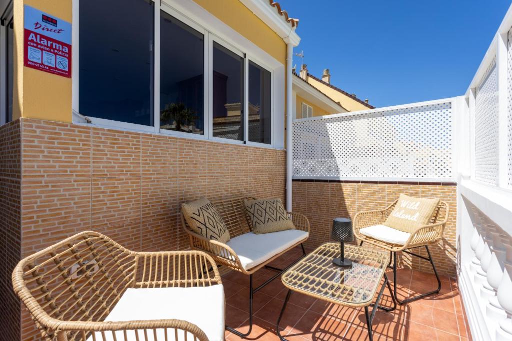 Design house 150m from Las Vistas Beach - 4