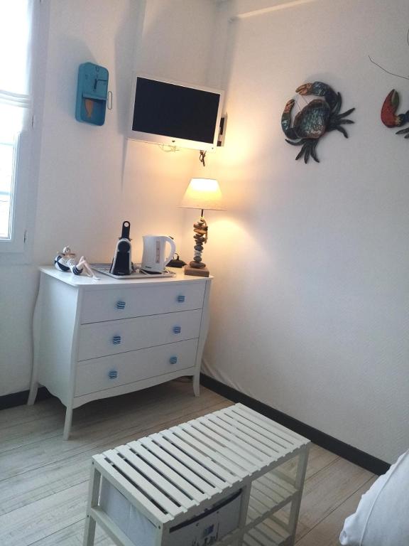 LE PETIT CABOURG de LA COUR NORMANDE studio coeur de ville -1 à 2 personnes - 5