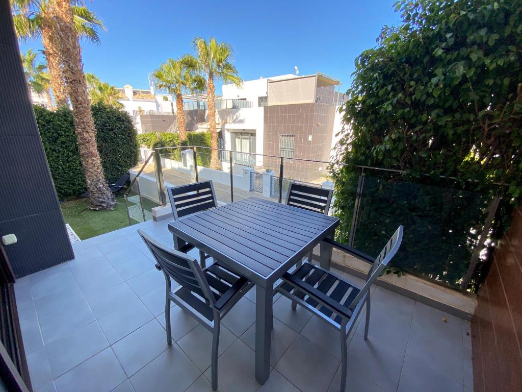 Luxury House Villamartin Zenia - 1
