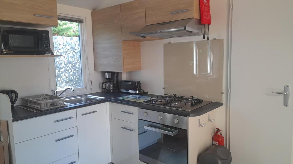 MOBILHOME EN BORD DE MER sur camping 4 étoiles - 3