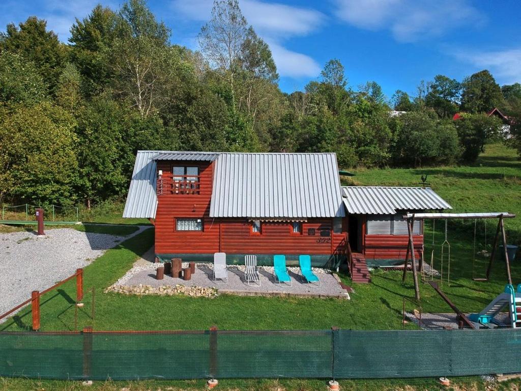 Chatka víkend - Kysuce, Mračkov