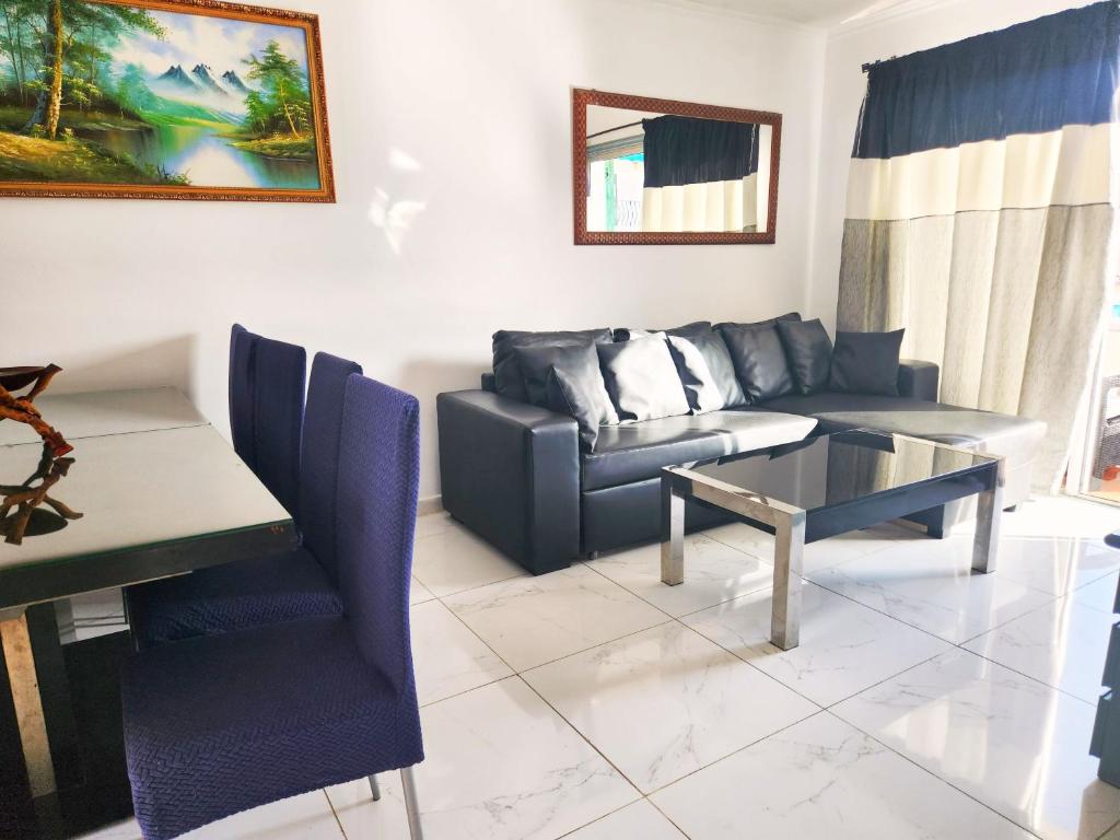 3 bedroom pool front bungalow in Costa Adeje - 4