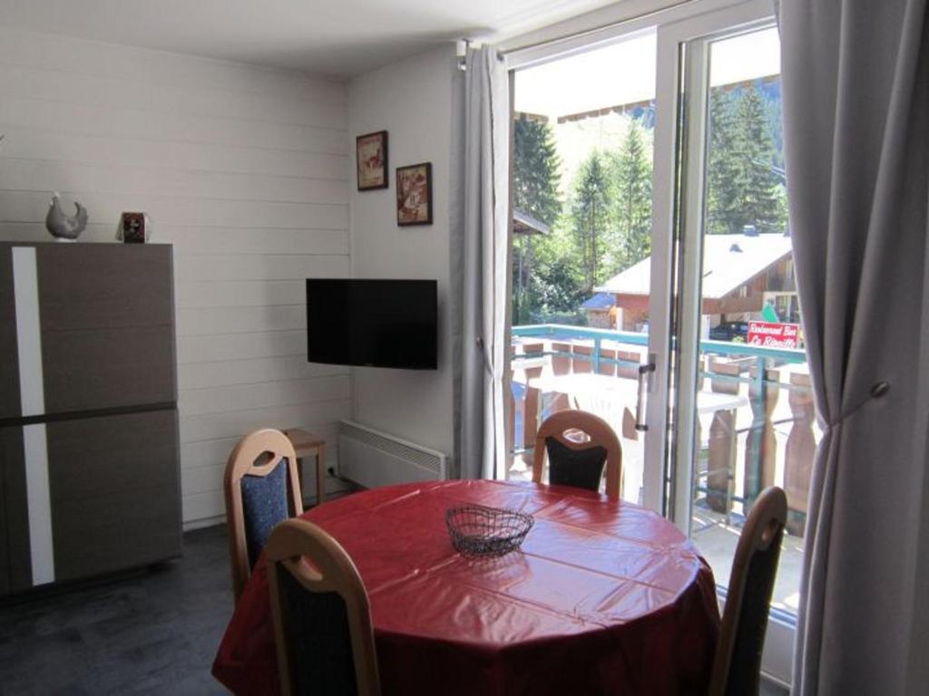 Studio cosy pour 4 personnes avec balcon et parking à 250m des remontées mécaniques - FR-1-676-15 - 2