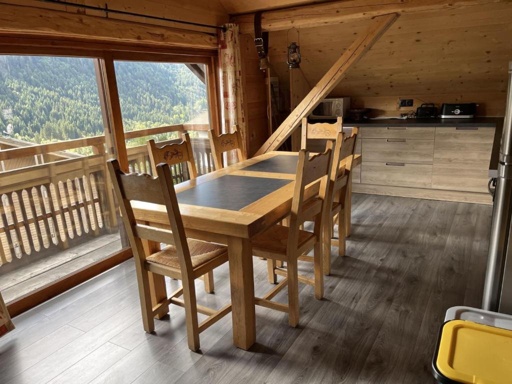 Chalet 3 Pièces, 5 Pers, Balcon, Parking, WIFI, Châtel - FR-1-676-46 - 4