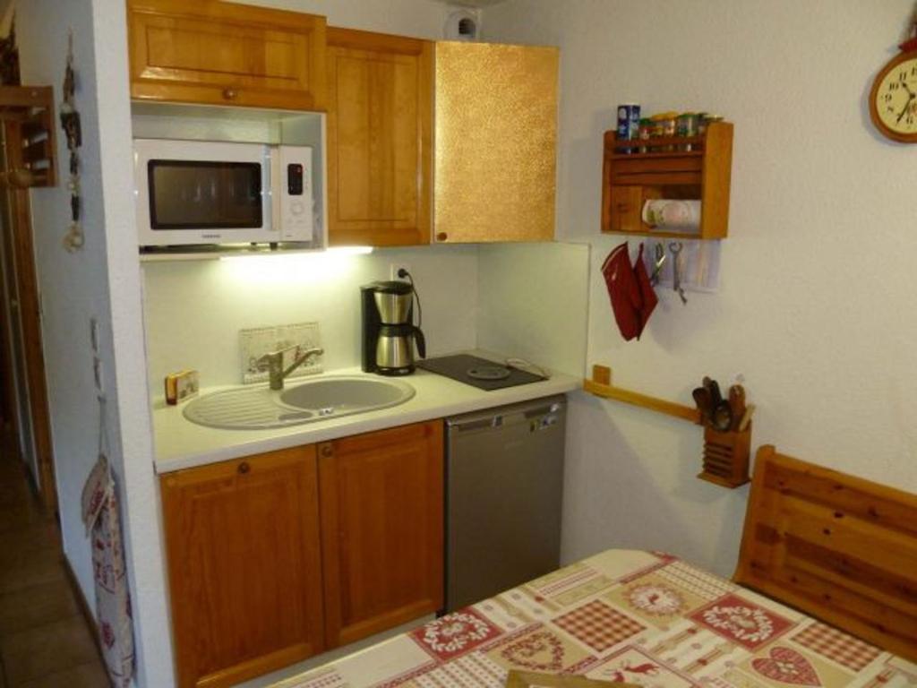 Appartement 2 pièces cosy, 5 pers, terrasse sud, proche des remontées, parking inclus, WiFi en option - FR-1-676-51 - 2