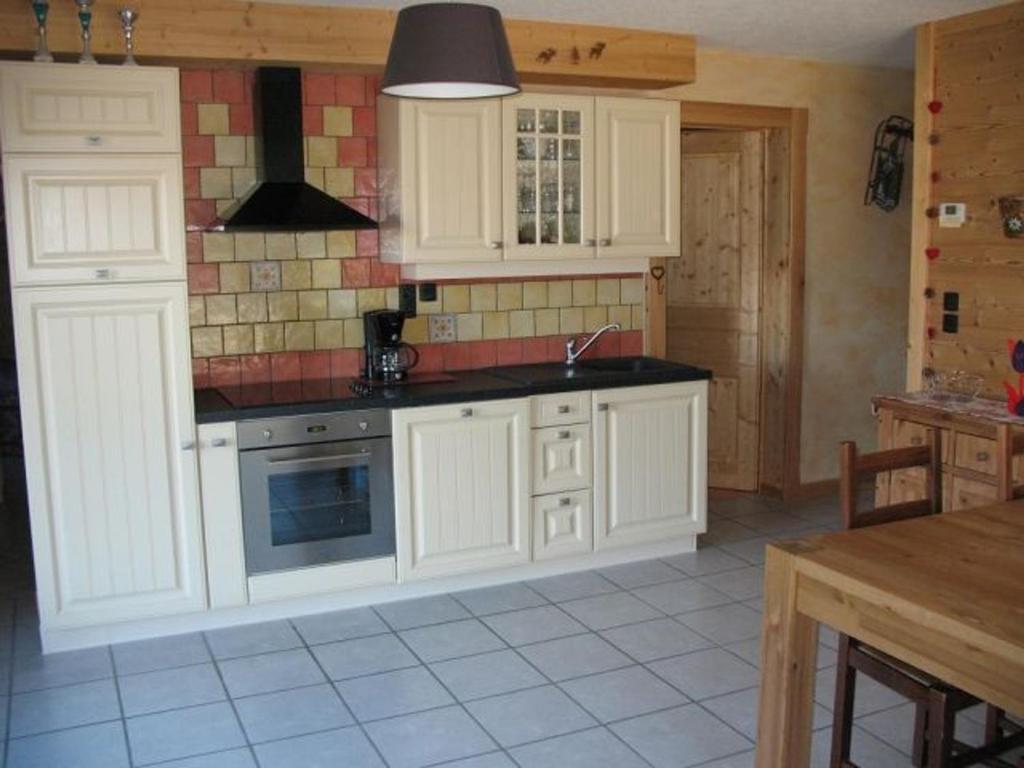 Chalet 3 pièces à Châtel, 6 pers., animaux admis, parking - FR-1-676-63 - 3