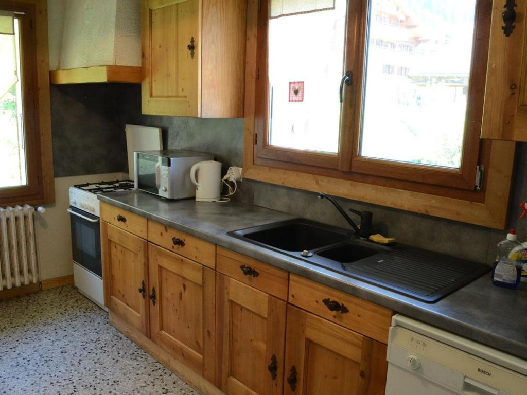 Appartement Châtel 80m², 3 chambres, 8 pers, animaux bienvenus, parking inclus - FR-1-676-97 - 2