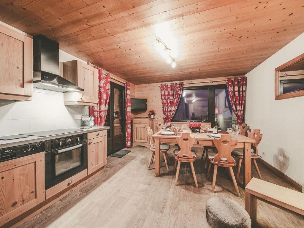 Appartement Châtel 7 pers, 2 chambres, Parking, Proche centre - FR-1-676-132 - 1