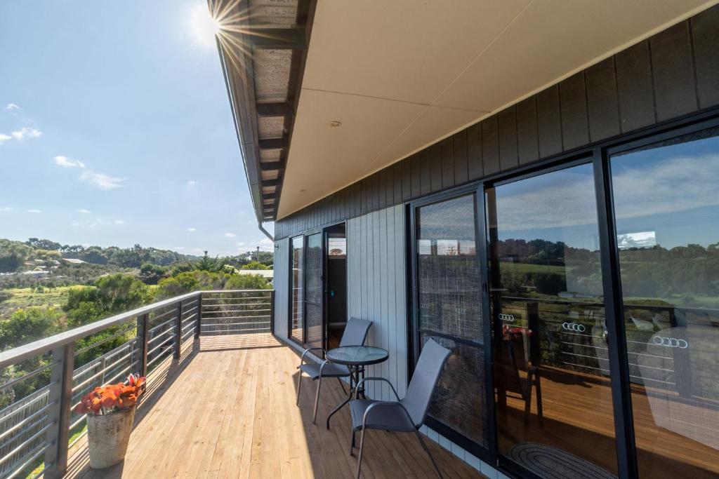 Sunset Meadows, Sunset Strip