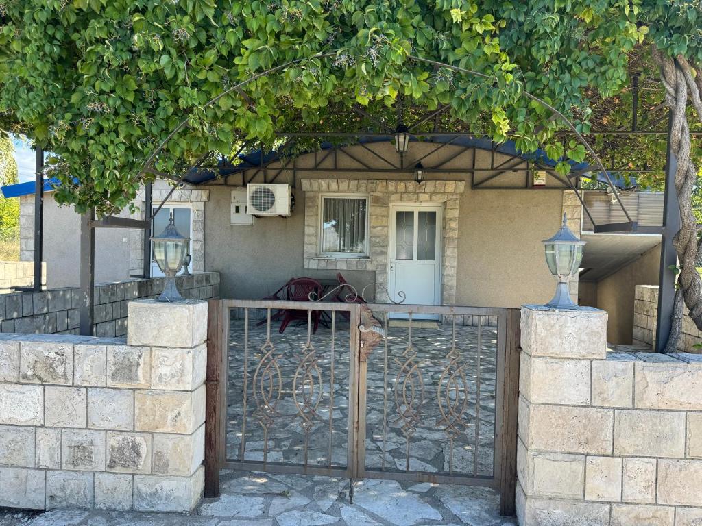 Apartments Airport Golubovci - 3