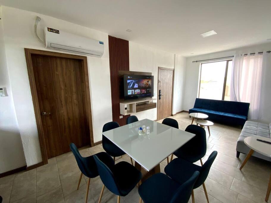 Hermoso departamento con piscina en la playa - 2