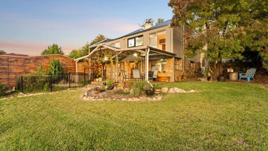 Sunset On Ford, Beechworth