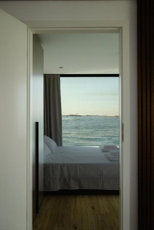 AQVA The Exclusive Water Loft in Venice - 5
