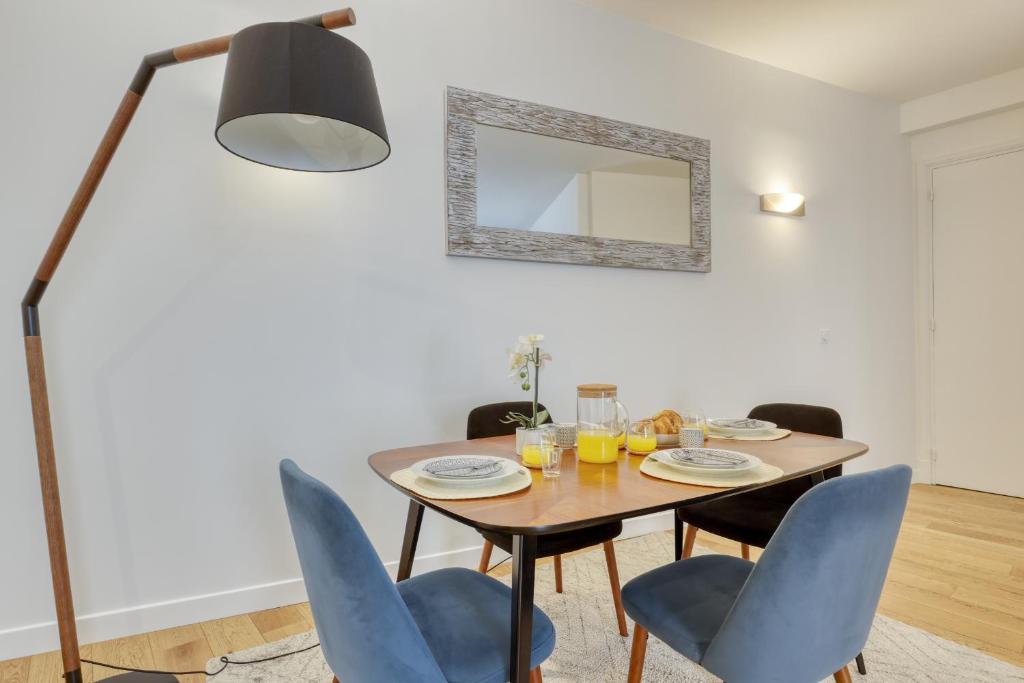 Chic and Warm 1 bd Flat - Heart of the Luxury 16th - 5