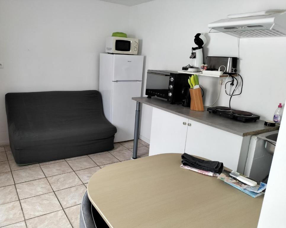 Maisonnée avec une chambre, Saint-Michel-en-lʼHerm