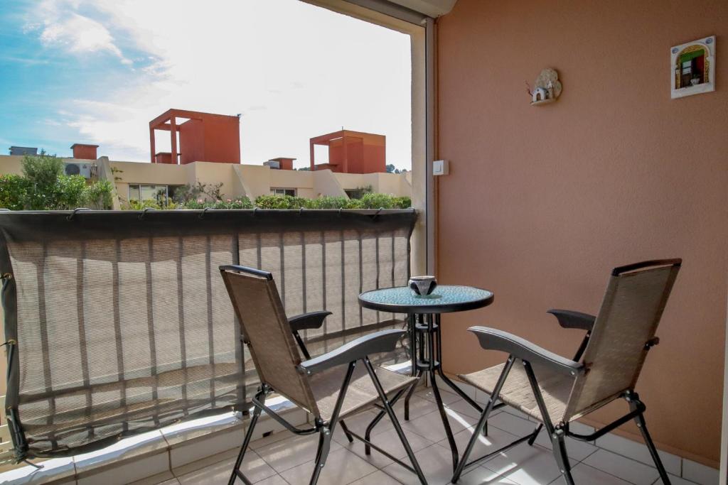 Confort du Sud T2 avec garage et WiFi en centre-ville - 4