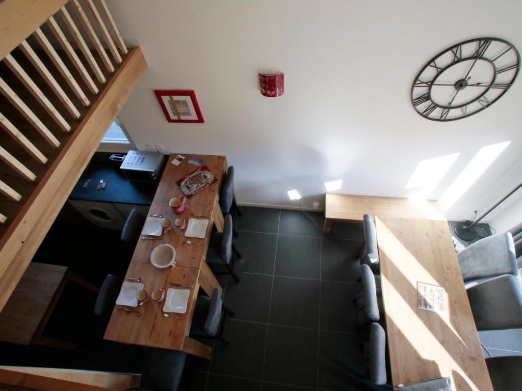 Chalet duplex 6 chambres, sauna, jacuzzi, balcons sud, parking, proche pistes et golf - FR-1-263-337 - 2