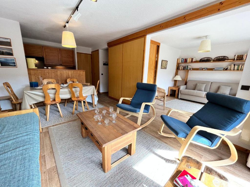 Appartement chaleureux à Méribel, proche pistes, avec parking et Wi-Fi - FR-1-688-36 - 4