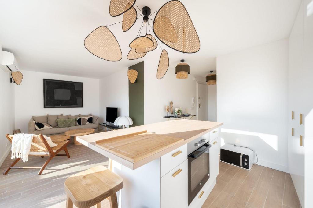 Beautiful flat with terrace - Carre d'Or Cannes, Cannes