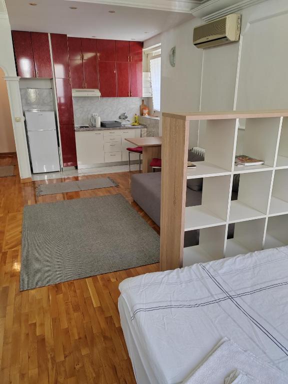 Magenta Lekino Brdo - 4