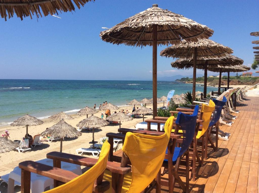 Alonaki Beach photo
