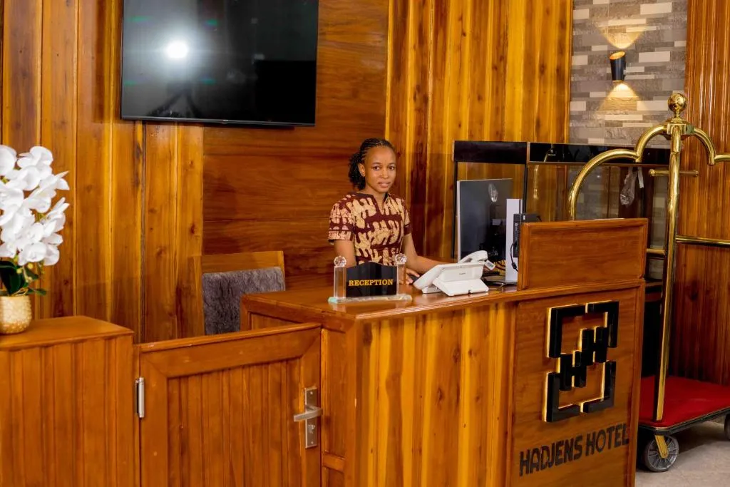HADJENS HOTEL, hotel in Mwanza
