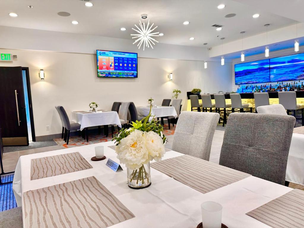 Pub/Lounge