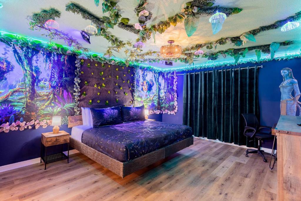 Themed House Private Game Room and pool on Resort, Davenport