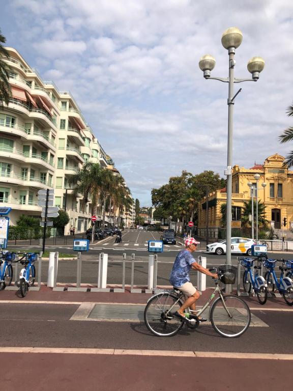 Promenade des anglais 20 mètres - 5