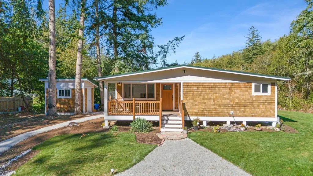 Relajate y recargate de buena vibra en nuestras cabanas de Camano Island，位于Camano的酒店