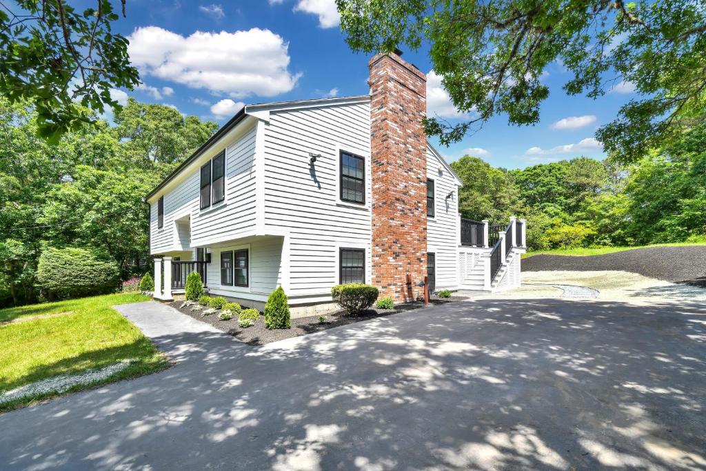 Hill House Mashpee