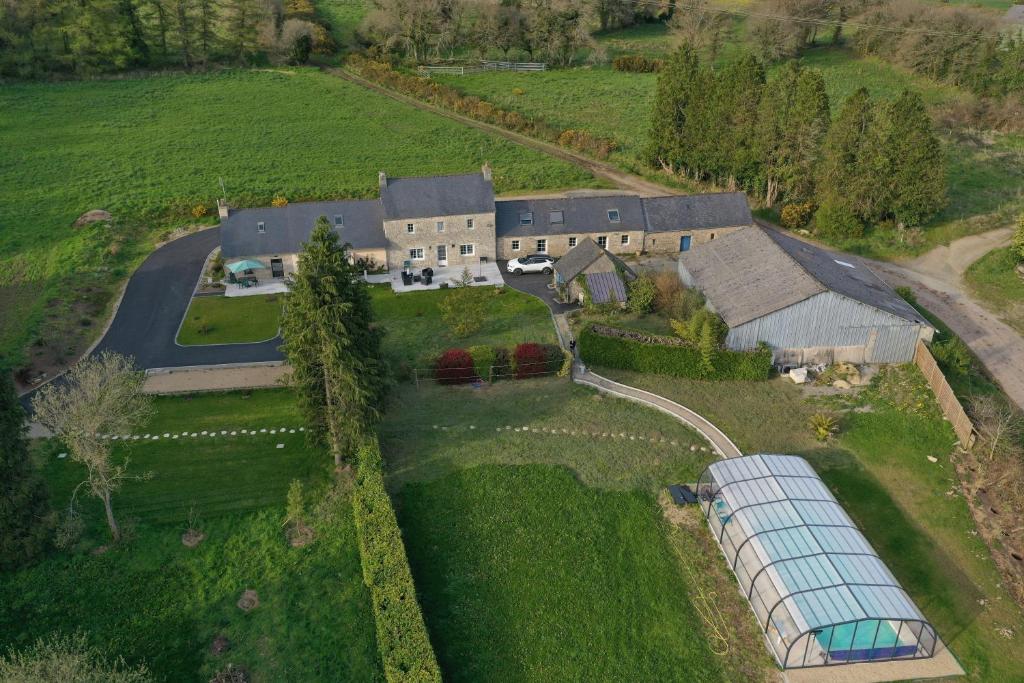 Gîte Atmosphères, Piscine couverte, la nature proche des plages