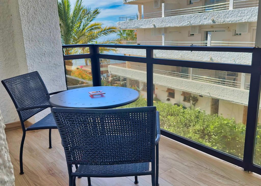Skol 242 Excellent One Bedroom Apartment with Sea Views 전경