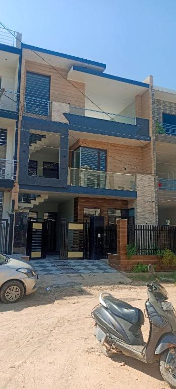 Gurman Villa