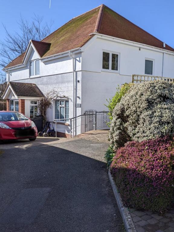 Cedar Shade Cottage, Sidmouth (Ensuite Private Annexe) photo 4